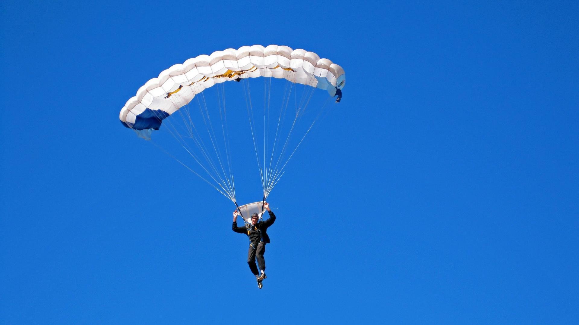 桑德兰崭露“黑马”气质，埃弗顿或再次失意？