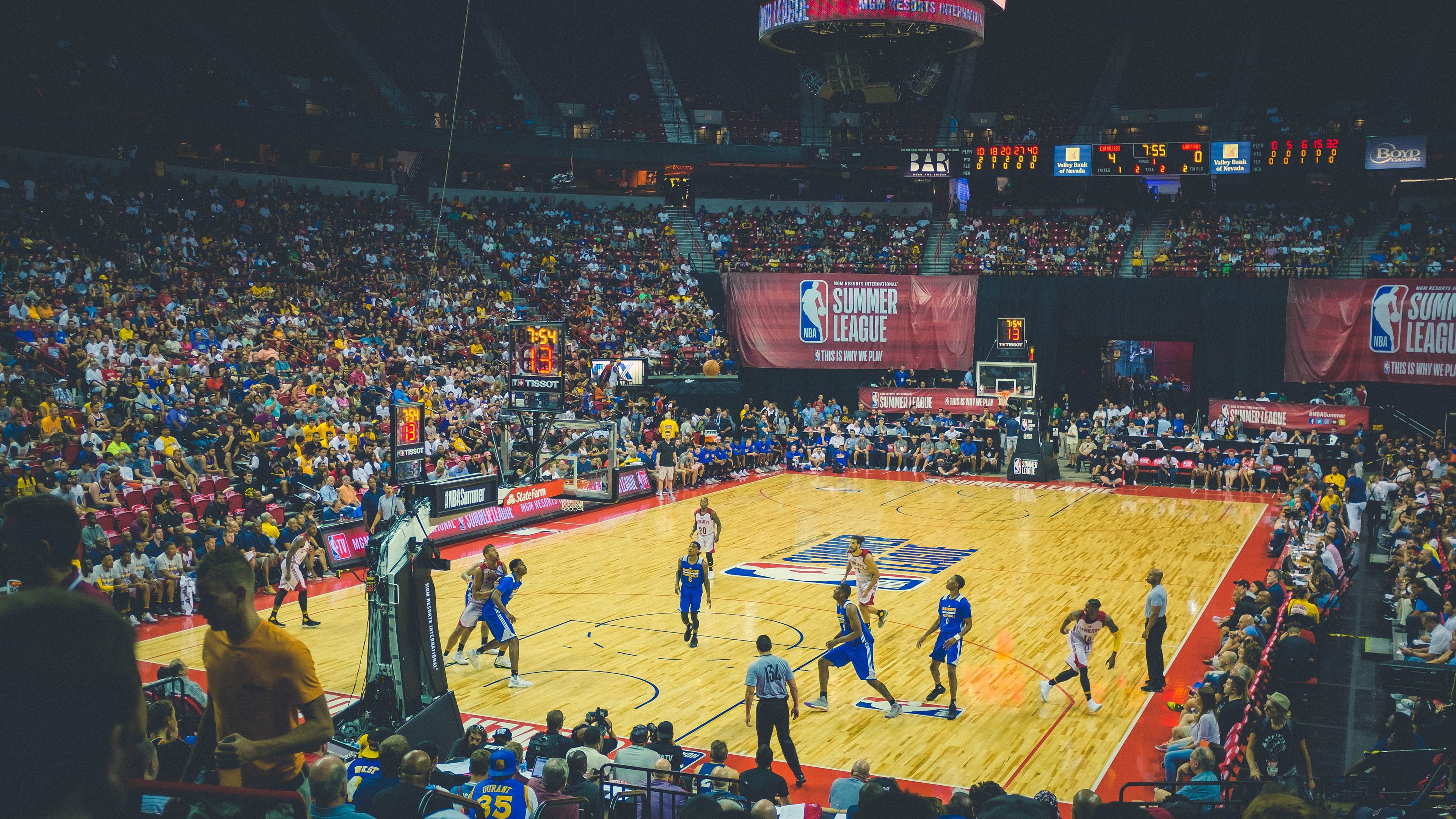 世界田径赛事成绩持续提升